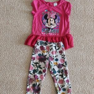 Kids bundle top and bottom size 6x and 7